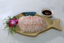 鱘龍魚生魚片